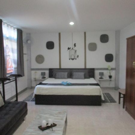Similan Hotel Bang Tao Beach  Esterno foto